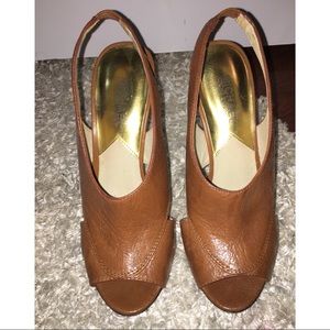 Michael Kors brown heels size 7